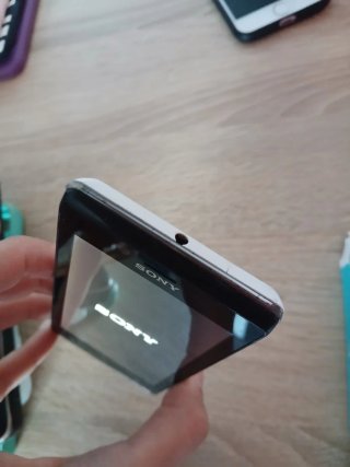 Sony Xperia J Negro