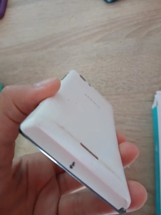 Sony Xperia J Negro