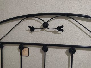 Cabecero 1,35 y 2 mesillas de forja negra