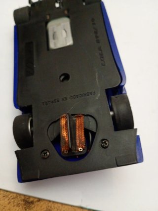 Scalextric Fly Slot Lola B98/10 12h Sebring 2000