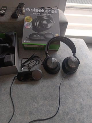 SteelSeries Arctis Nova Pro Gaming Headset