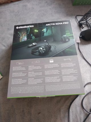 SteelSeries Arctis Nova Pro Gaming Headset