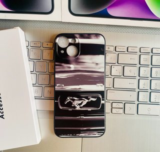Funda iPhone 13  / 14 Mustang