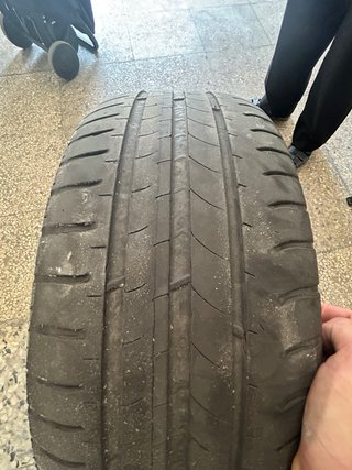 Neumático 205/55 R16 como nuevo