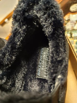 Skechers Negros Talla 41.5 Nuevos