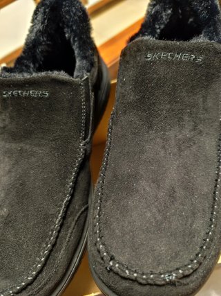 Skechers Negros Talla 41.5 Nuevos