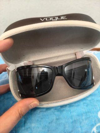 Gafas de sol mujer Vogue negras y plateadas