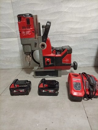 Perforadora taladro magnético Milwaukee M18