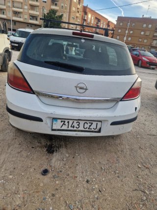 Opel Astra 2004