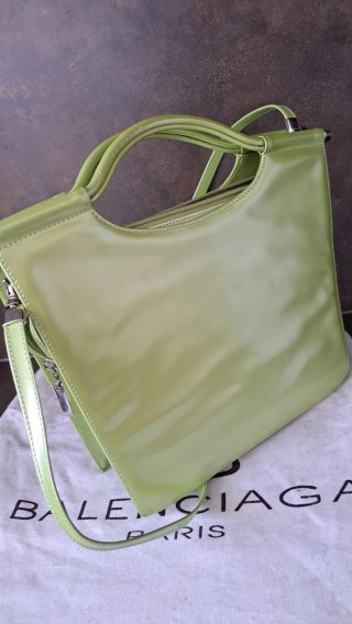 Borsa a spalla Balenciaga in pelle verde