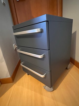 Moderni Book Cajonera con ruedas gris antacira