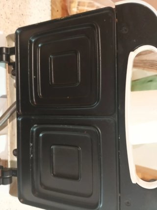 Sandwichera Eléctrica Doble