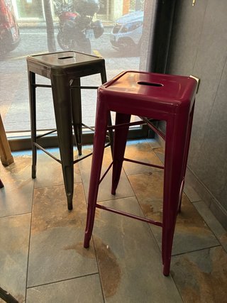 Taburetes metálicos (4 unidades)