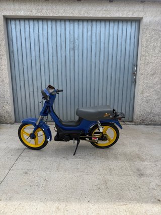 Derbi Variant Azul