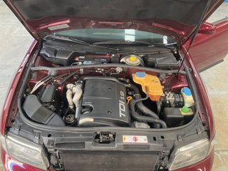Audi A4 1.9 tdi 110 cv. UNA UNICA PROPIETARIA.