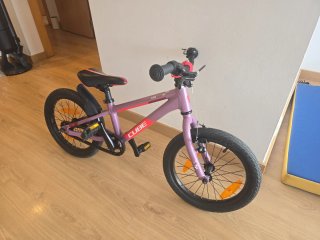 Bicicleta infantil Cube 160 morada