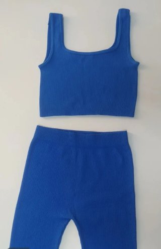 Conjunto Zara Top y Pantalón Corto Punto