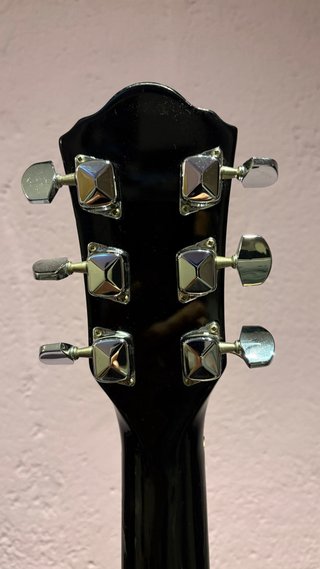 Ibanez V72ECE + Funda Semirrígida + Cable 5 metros