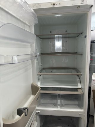 Nevera Edesa semi nueva