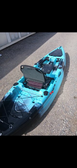Kayak de pesca azul turquesa
