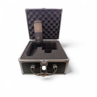 MICROFONO AKG P220 + MALETIN