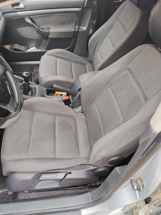 Volkswagen golf 5 2004