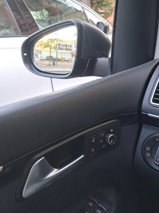 Volkswagen Touran 2011