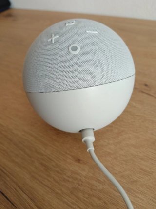 Amazon Echo Dot 5 Bianco con orologio