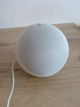 Amazon Echo Dot 5 Bianco con orologio