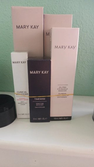 Perfume a elegirMarshmallow, Erba, Moula + Lote de