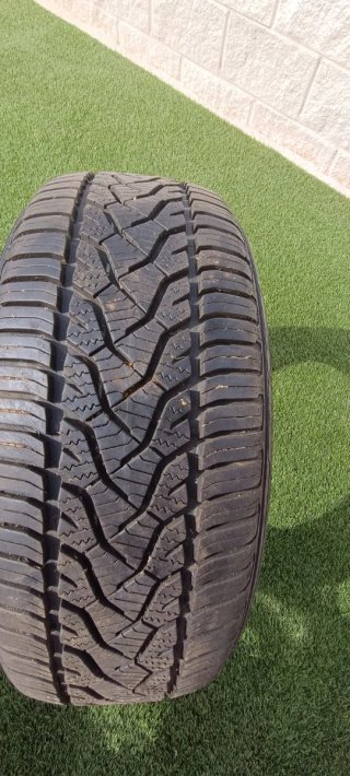 Neumático 205/50 R17 Quartaris 5
