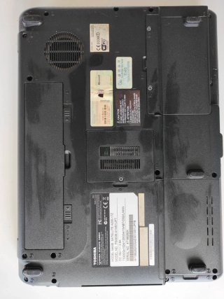 Toshiba Satellite A200-17Z para peças