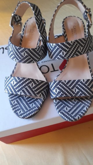 Sandali Casadei blu e bianchi