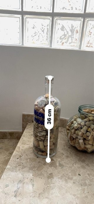 Jarrones de cristal con tapones de corcho