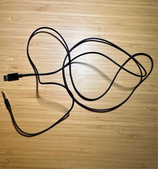 ORIGINAL - Cable Lightning a Jack 3.5mm (1.2m)