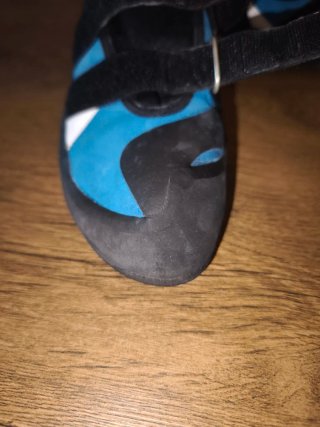 Pies de Gato Tenaya Tanta azules.