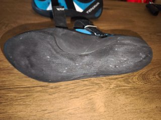 Pies de Gato Tenaya Tanta azules.
