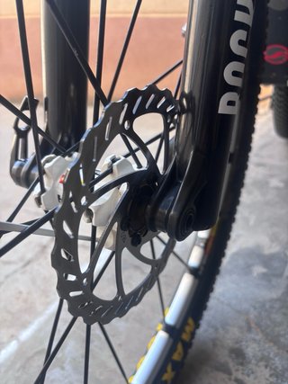 Bicicleta GIANT XTC BTT Carbono