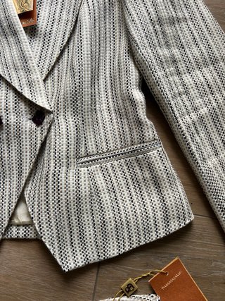 Conjunto Aibomito Chaqueta y Falda Talla 38