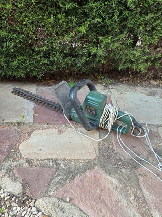 Cortasetos Bosch GT 221