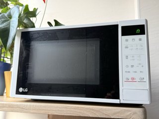 Microondas LG Grill 2 en 1 MH6