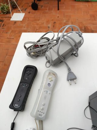 Consola Nintendo Wii + Juegos y Accesorios