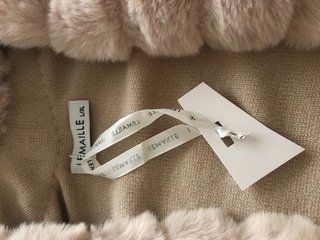 Capa beige mujer