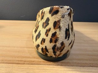 Manoletinas leopardo