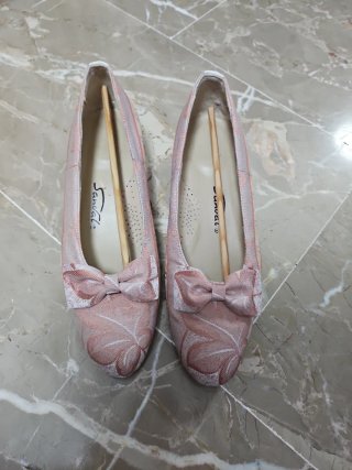 Falda de huertana con delantal y zapatos