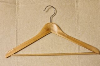 Lote 10 Perchas Madera Natural