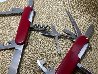 2 Victorinox Fisherman e Camper