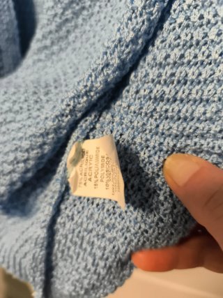 Chaqueta azul de punto
