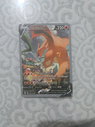 Carta Pokémon Charizard V