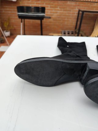 Stivali neri taglia 37